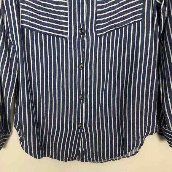 Japna Women's Button Front Striped Shirt Medium - Picture 3 of 9